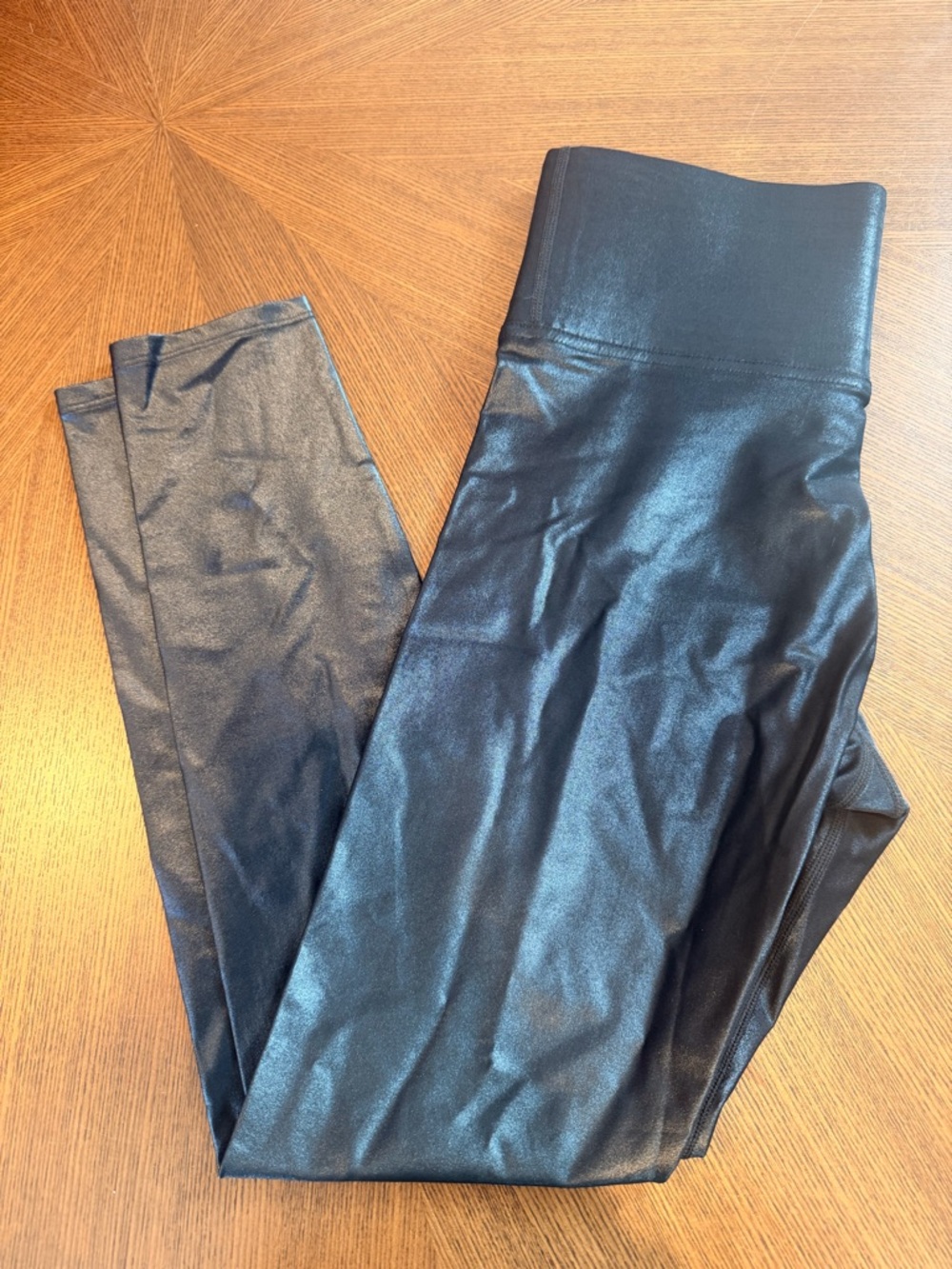 Carbon38 Black Logo Shiny Black Activewear Leggings NWOT